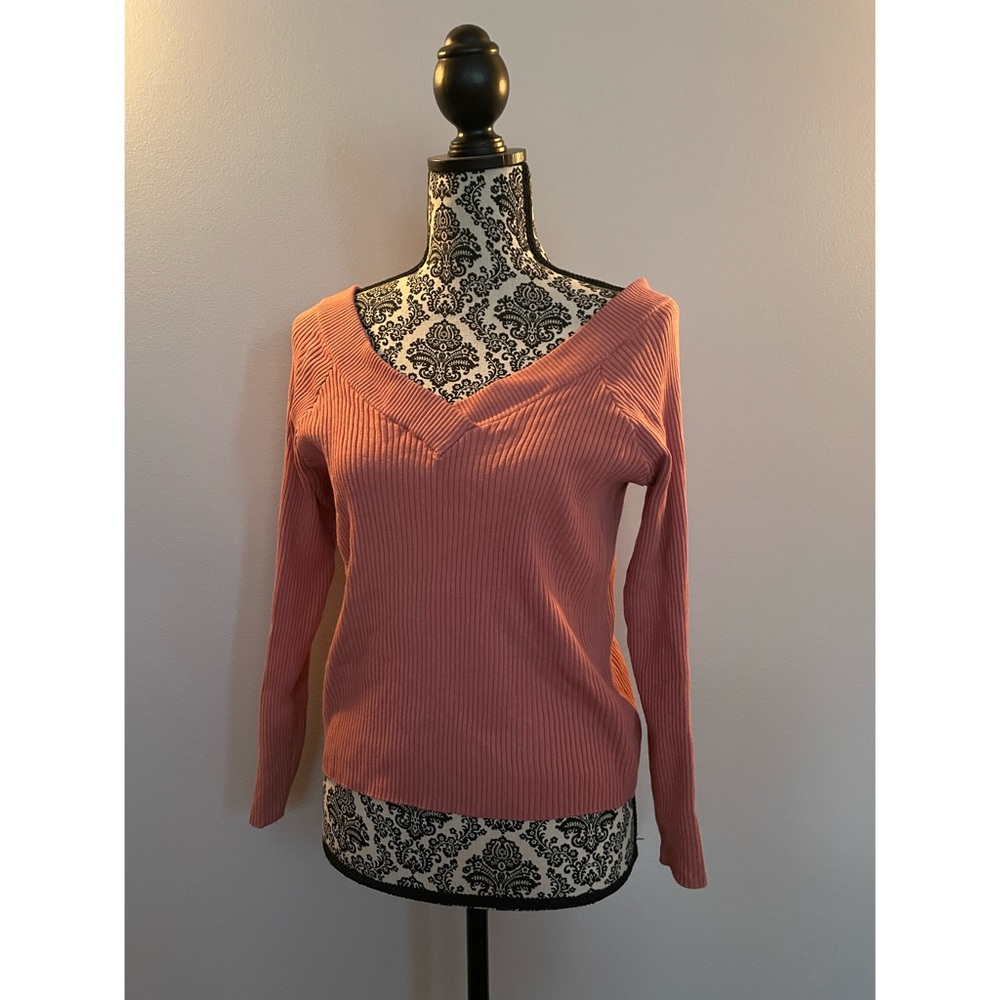 H&M pink ribbed sweater